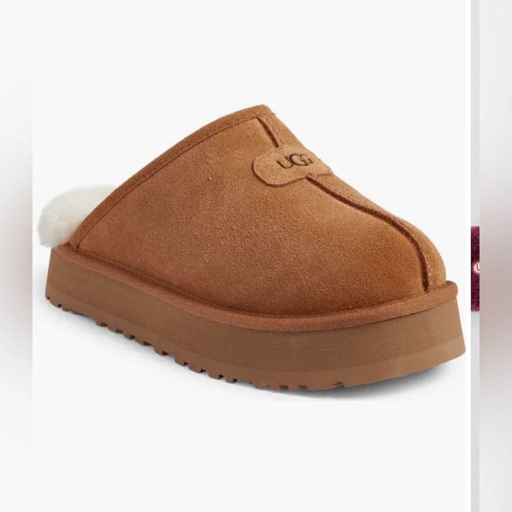 UGG Discoquette Geuine Shearling Slide Slipper size 7